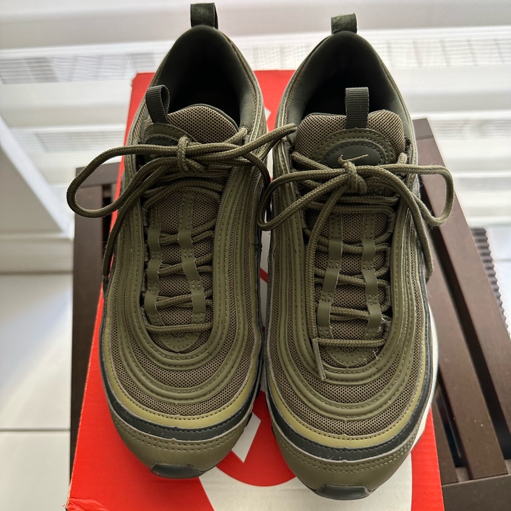 Nike Women’s Air Max 97 olive green size 7